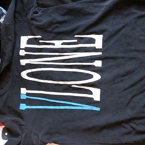 Vlone T - Picture 1 of 5
